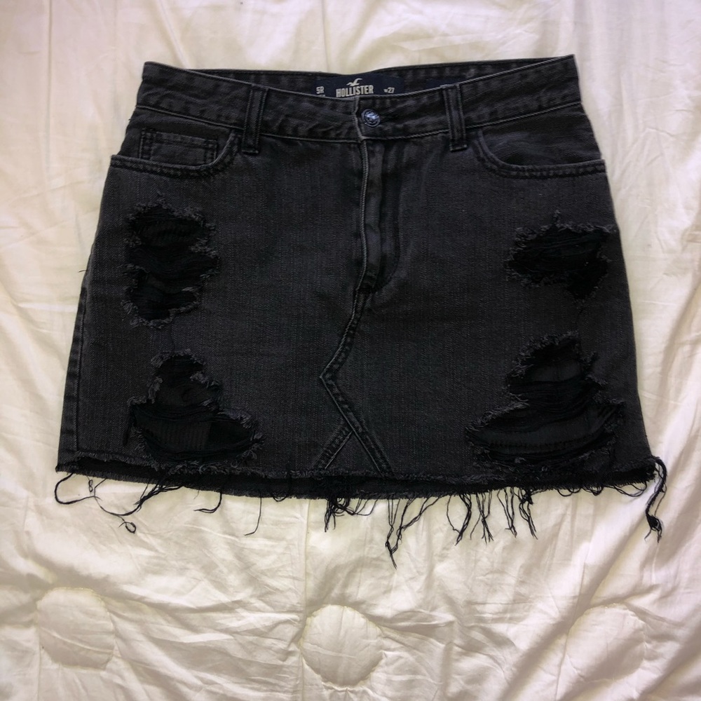 Hollister black denim skirt